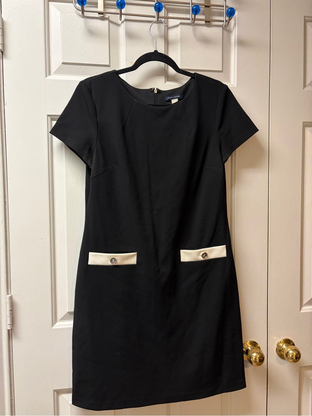 Tommy Hilfiger Black Short-Sleeve Sheath Dress with Cream Pocket Trim